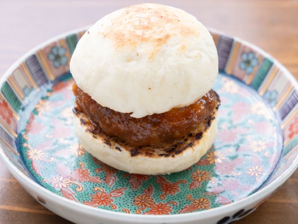 小さなメンチカツバーガー